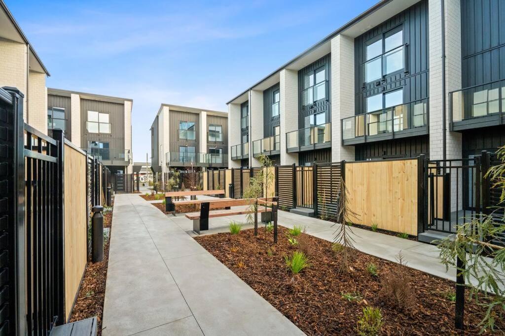 Chic City Centre Townhouse Christchurch Extérieur photo